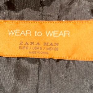 Zara Men's Black Lightweight Puffer Vest